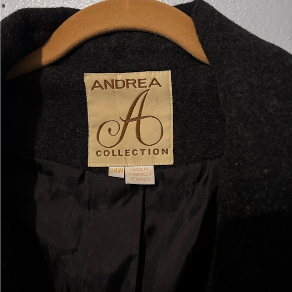 Andrea Collection Wool Coat 🧥 - Picture 1 of 5
